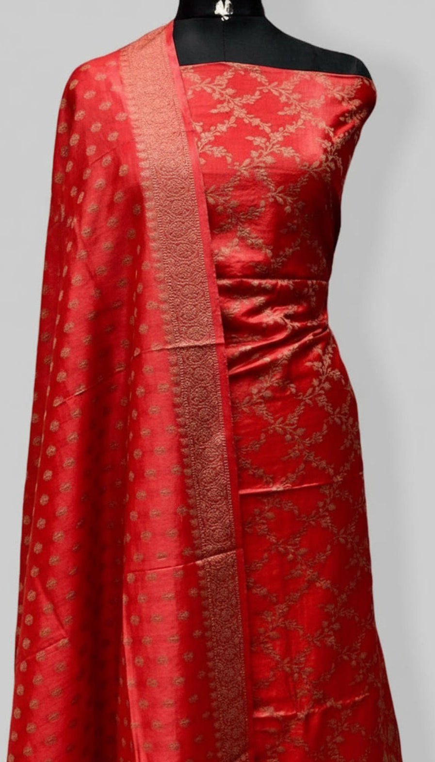 Banarasi Chiniya Silk Zari Work Unstitched Suit